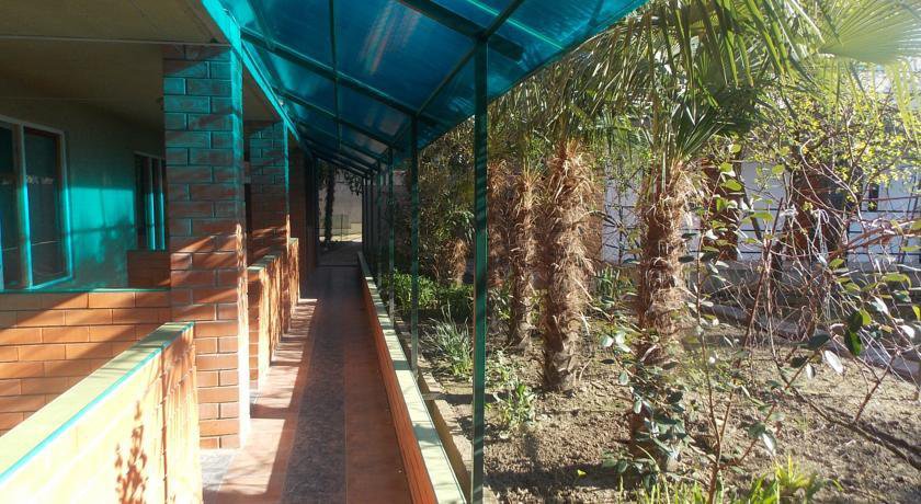 Гостиница Евгения Лоо