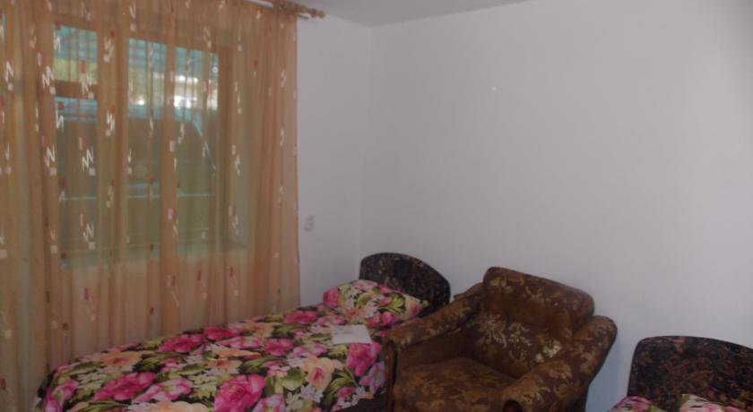 Гостиница Евгения Лоо