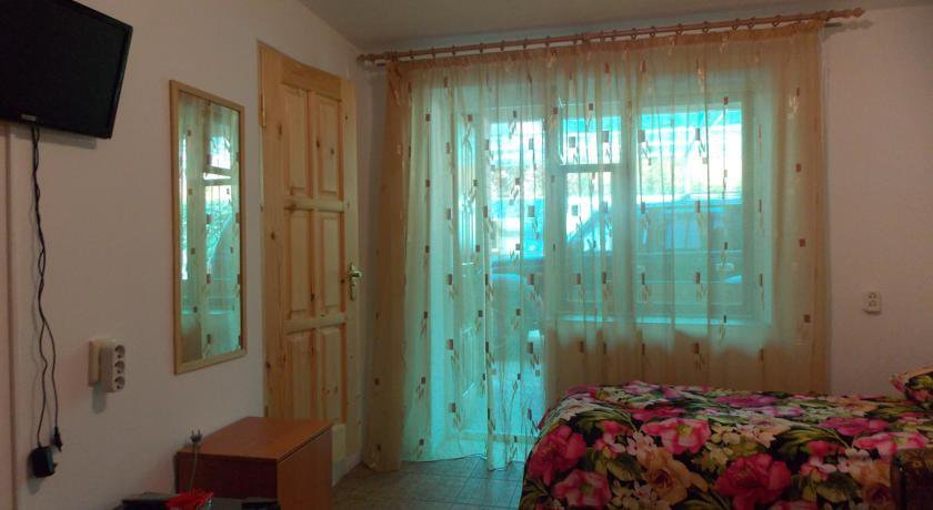 Гостиница Евгения Лоо