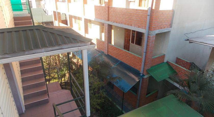 Гостиница Евгения Лоо