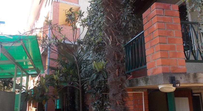 Гостиница Евгения Лоо