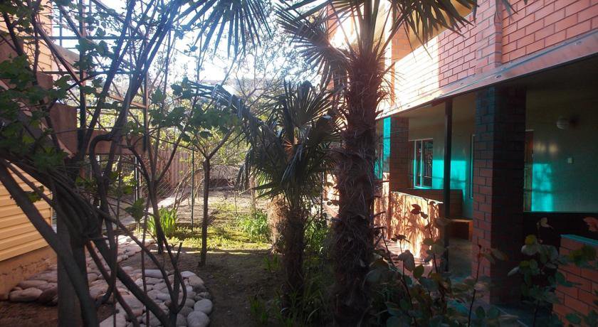 Гостиница Евгения Лоо